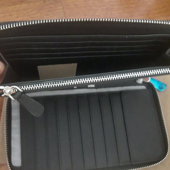 New Burberry wallet - Picture 5 of 6